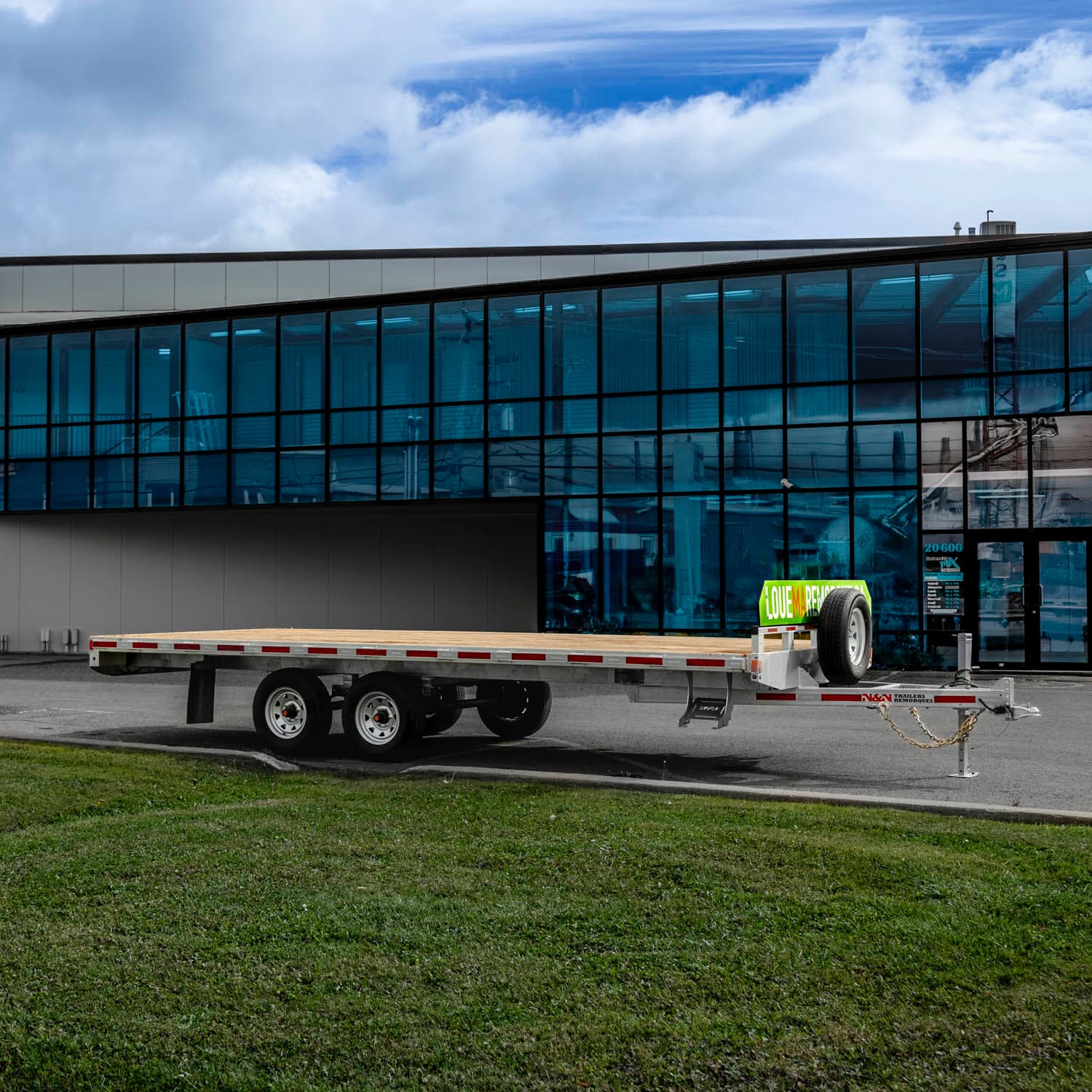 20-foot raised deck flatbed trailer